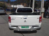 mitsubishi l200 su d/c 4x4 2.4 td dakar crs at hp