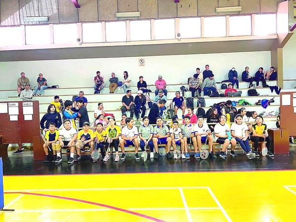 torneo regional escolar de bádminton